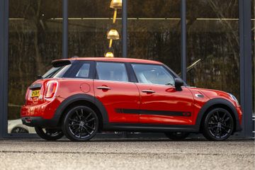 Voertuigafbeelding 4