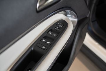 Voertuigafbeelding 16