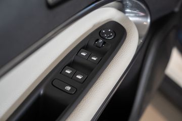 Voertuigafbeelding 19