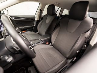 Voertuigafbeelding 12