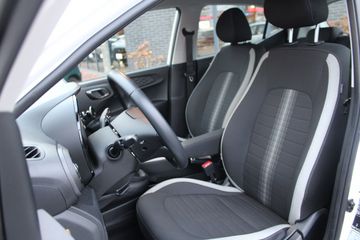 Voertuigafbeelding 6