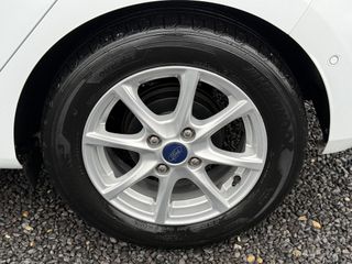 Voertuigafbeelding 32