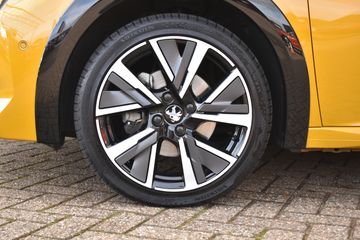 Voertuigafbeelding 32