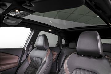 Voertuigafbeelding 6