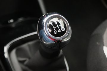 Voertuigafbeelding 38