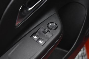 Voertuigafbeelding 17