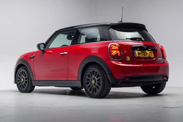 Voertuigafbeelding 2