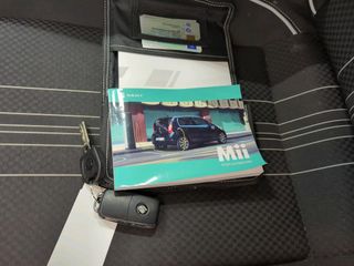 Voertuigafbeelding 6