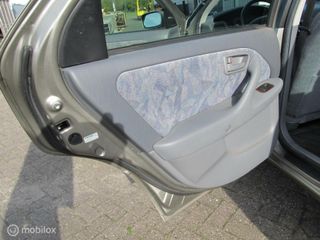 Voertuigafbeelding 9