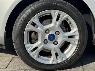 Voertuigafbeelding 16