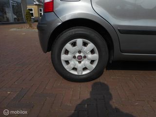 Voertuigafbeelding 12