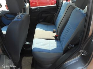 Voertuigafbeelding 5