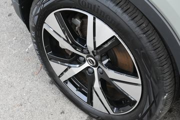 Voertuigafbeelding 4