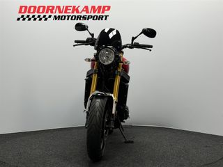 Voertuigafbeelding 4