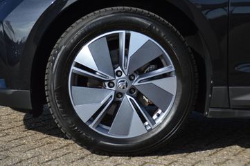 Voertuigafbeelding 6