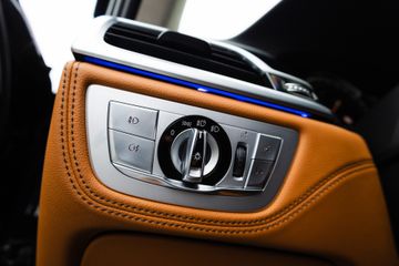 Voertuigafbeelding 44