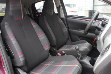 Voertuigafbeelding 9