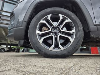 Voertuigafbeelding 9