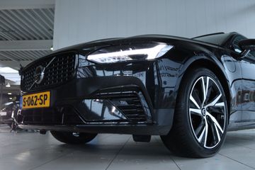 Voertuigafbeelding 4