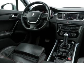 Voertuigafbeelding 6