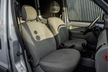 Voertuigafbeelding 14