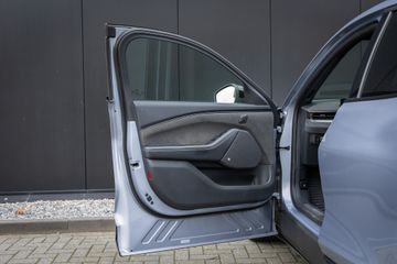 Voertuigafbeelding 30