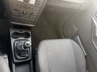 Voertuigafbeelding 16