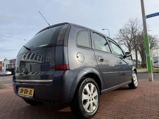 Voertuigafbeelding 3