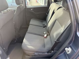 Voertuigafbeelding 6