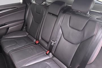 Voertuigafbeelding 12