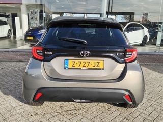 Voertuigafbeelding 6