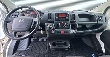 Voertuigafbeelding 12