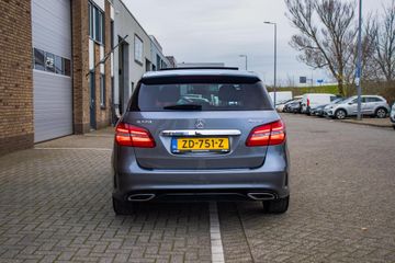 Voertuigafbeelding 4