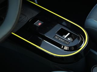 Voertuigafbeelding 32