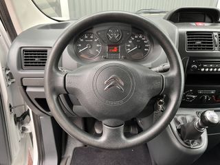 Voertuigafbeelding 9