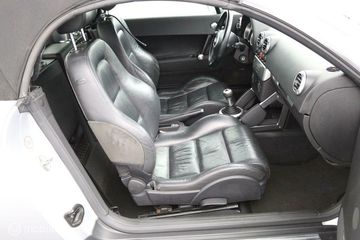 Voertuigafbeelding 26