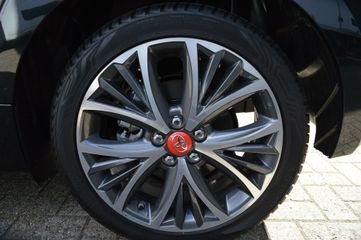 Voertuigafbeelding 7