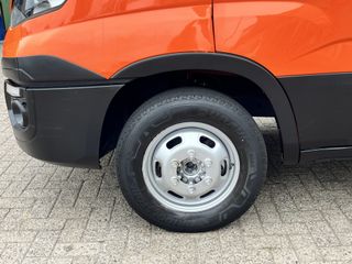 Voertuigafbeelding 21