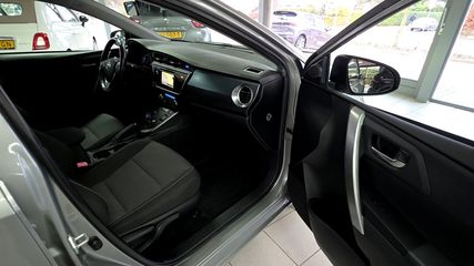 Voertuigafbeelding 13