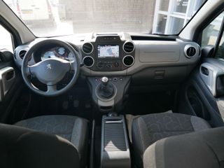 Voertuigafbeelding 3