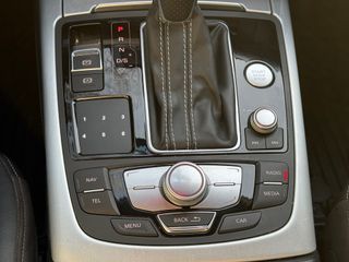 Voertuigafbeelding 16