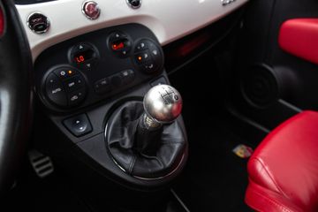 Voertuigafbeelding 4