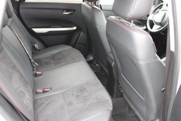 Voertuigafbeelding 9