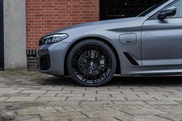 Voertuigafbeelding 4