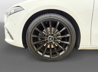 Voertuigafbeelding 12