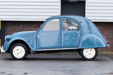 Voertuigafbeelding 2