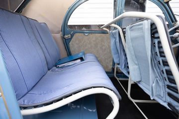 Voertuigafbeelding 8