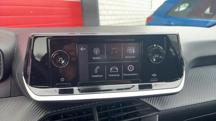 Voertuigafbeelding 6