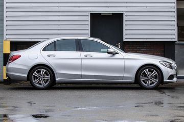 Voertuigafbeelding 4