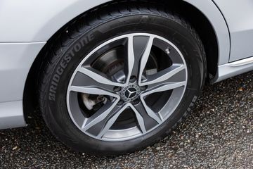 Voertuigafbeelding 8